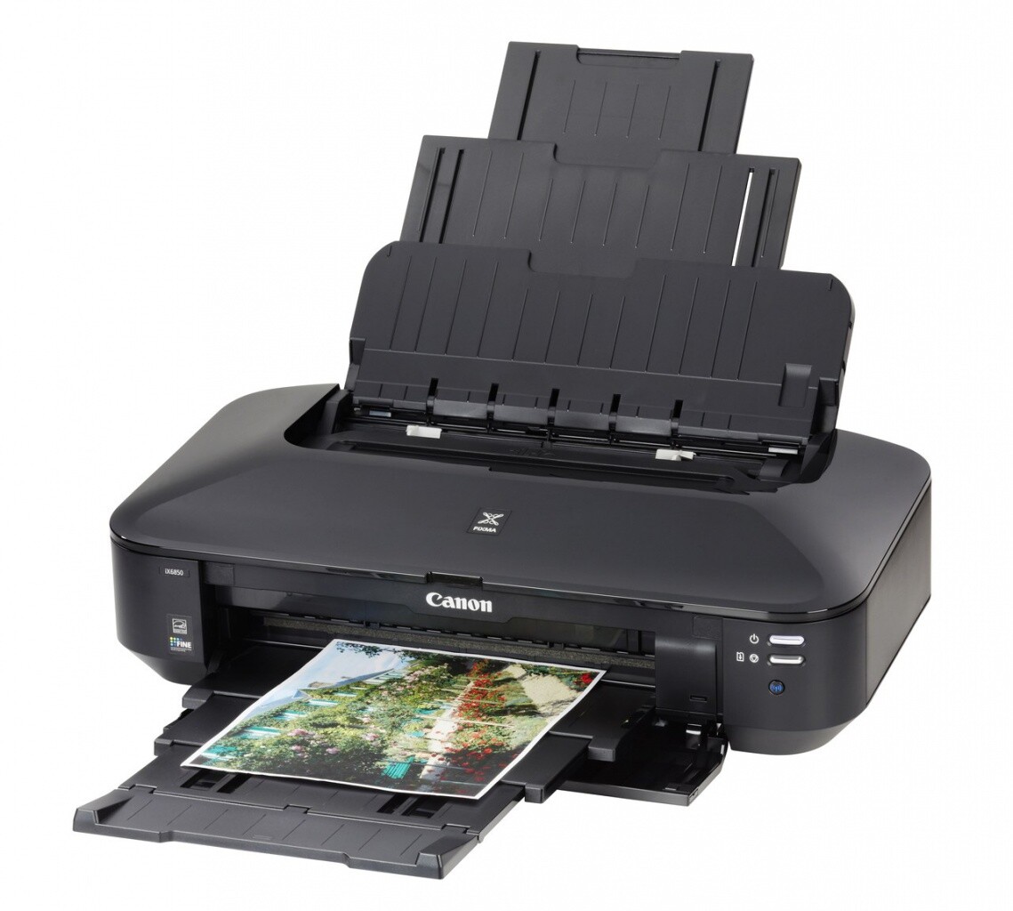 Canon PIXMA iX6850 8747B006 atramentová multifunkcia.
Táto výkonná kancelárska tlačiareň A3+ ponúka pripojenie k Wi-Fi a Ethernetu a tiež tlač z mobilných zariadení.
Výhody:
• Vysoko výkonná, ultrakompaktná tlačiareň A3+ pre firmy
• Jednoduché zdieľanie s bezdrôtovým pripojením a pripojením k sieti Ethernet
• Výtlačky so skvelou kvalitou a bez plytvania vďaka systému 5 jednotlivo vymeniteľných samostatných zásobníkov atramentu
• Superrýchla tlač dokumentov: A4 za 14,5/10,4 obr./min čiernobielo/farebne podľa normy ISO ESAT
• Viac výtlačkov s nižšími nákladmi s voliteľnými atramentmi XL a XXL

Kompaktná kancelárska tlačiareň A3+
Táto štýlová, ultrakompaktná a vysoko výkonná tlačiareň pre formát A3+ s 5 samostatnými atramentmi ponúka výnimočnú kvalitu tlače dokumentov a fotografií.

Inteligentné možnosti pripojenia
Možnosti pripojenia k sieťam Wi-Fi a Ethernet uľahčujú zdieľanie tlačiarne medzi viacerými počítačmi cez sieť kancelárie.

Vynikajúca kvalita
Systém 5 samostatných atramentov obsahuje pigmentový čierny atrament pre výrazné a ostré texty a atramenty na báze farbív pre nádherné snímky v kvalite fotolaboratória – a navyše pre efektívnejšiu tlač, kedy je potrebné vymeniť iba zásobník pre farbu, ktorá dôjde.

Rýchla tlač
Na nádherné výtlačky nie je nutné čakať.

Ušetrite s atramentmi XL
Tlačte viac, ale za menej peňazí.

Exkluzívny obsah
Užite si prístup k širokej škále kreatívneho obsahu profesionálnej kvality pomocou služby CREATIVE PARK PREMIUM.
!