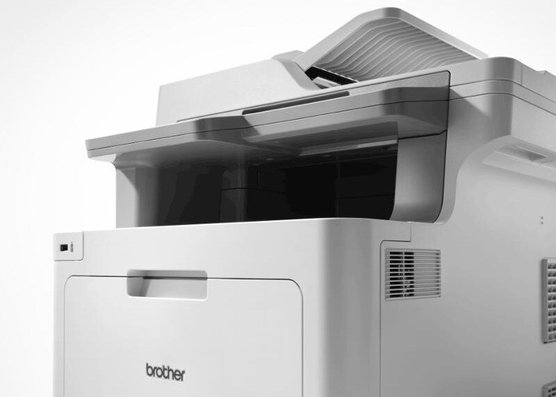 Brother MFC-L9570CDW MFCL9570CDWRE1 laserová multifunkcia.

 Typ tlačiarne Farebná
 Funkcia Tlač, Kopírovanie a Skenovanie, Fax
 Displej Farebný dotykový displej
 Veľkosť displeja 17.6cm
 Laserová klasifikácia Trieda 1 laserový produkt (IEC 60825-1:2007)
 Max veľkosť papiera A4
 Pamäť 1GB
 Procesor 800MHz – Sub: 133Mhz
 Technológia LaserBrother Aplikácie

 A3 Polovičné Skladanie Kopírovanie a Skenovanie Áno
 Kreatívne Centrum Áno
 Jednoduché Skenovanie do Emailu Áno
 Zväčšenie Textu Kopírovanie Áno
 Preposlanie Faxu do Cloudu Áno
 Skladacie Poznámky Áno
 Skenovanie Poznámok Áno
 Tvorca Kancelárskych Dokumentov Áno
 Obrys a Kopírovanie Áno
 Obrys a Skenovanie Áno
 Skenovanie do Mobilu Áno
 Skenovanie do Vyhľadávateľného PDF ÁnoKonektivita

 Konektivita Drôtová sieť, Bezdrôtová
 Lokálne rozhranie Hi-Speed USB 2.0 & USB Host pre externú čítačku kariet
 NFC Podporuje NFC karty pre bezpečnú autentifikáciu a skratky a NFC podporované mobilné zariadenia pre tlač & skenovanie
 Wi-Fi Direct Tlač bezdrôtovo bez nutnosti prechádzať cez bezdrôtový prístupový bod (podporované sú automatické aj manuálne metódy)
 Káblové sieťové rozhranie Ethernet 10Base-T/100Base-TX/1000Base-T
 Bezdrôtové sieťové rozhranie IEEE 802.11b/g/nMobilná konektivita

 Podporované AirPrint, Android Print Service Plugin, Google Cloud Print 2.0, iPrint&Scan, Mopria, NFC, Wi-Fi Direct™Kopírovanie

 Obojstranné kopírovanie Áno
 Rozlíšenie Až do 1 200 x 600dpi
 Rýchlosť Až do 31 kópií za minútu (farebne a čiernobielo)
 Pomer zväčšenia/zmenšenia Zmenšiť alebo zväčšiť veľkosť dokumentov od 25% do 400% v 1% krokoch
 N na 1 ÁnoRozmery a hmotnosti

 S kartónom 675 x 652 x 726mm
 S kartónom 36.1 kg
 Bez kartónu 495 x 526 x 549mm
 Hmotnosť 29.7 kgEnvironmentálne

 Environmentálna akreditácia Blue Angel Áno
 Environmentálna akreditácia Energy Star Áno
 Environmentálna akreditácia Nordic Swan Áno
 Spotreba energie (Watty) Tlač - 580W, pripravenosť - 70W, spánok – 10W, hlboký spánok – 1.4W, power down - 0.03W
 Zvukový výkon Tlač – 6.56BA, tichý režim tlače – 6BA, pripravené – Nezaznamenateľné
 Hladina akustického tlaku Tlač – 49dbA, tichý režim tlače – 44dbA, pripravené – Nezaznamenateľné
 Typická spotreba elektrickej energie 1.9kWh/TýždeňFaxovanie

 Automatické obojstranné faxovanie Áno
 Fax modem 33600 kbps
 Internetový fax Áno
 PC Fax ÁnoV balení

 Obsahuje: Napájecí šňůra, Faxová linka, Príručka bezpečnosti produktu, Disk so softvérom pre Windows®, Záručný list, Rýchly návod na inštaláciuŠpecifikácie médií

 Typy a veľkosti Štandardné a voliteľné zásobníky – obyčajný, recyklovaný, farebný a hlavičkový papier (medzi 60 - 105g/m2) Viacúčelový zásobník - obyčajný, recyklovaný, bond, farebný, hlavičkový a lesklý papier (medzi 60 - 163g/m2) Obojstranná tlač - obyčajný, recyklovaný, farebný, hlavičkový a lesklý papier (medzi 60 - 105g/m2) Automatický podávač dokumentov - obyčajný a recyklovaný papier (medzi 64 - 90g/m2)
 Hmotnosti Štandardný zásobník - A4, Letter, A5, A5 (dlhý okraj), A6, Executive, Legal, Folio, Mexico Legal Viacúčelový zásobník- Šírka: 76.2mm až 215.9mm x Dĺžka: 127mm až 355.6mm Automatický podávač dokumentov - Šírka: 105mm až 215.9mm x Dĺžka: 147.3mm na 355.6mm 2-stranná tlač – A4Sieť

 Zabezpečená tlač Áno
 Wi-Fi Direct™ Áno
 Káblová sieť Ethernet 10Base-T/100Base-TX/1000Base-T
 Bezpečnosť káblovej siete SMTP-AUTH, SSL/TLS (IPPS, HTTPS, SMTP), SNMP v3 802.1x (EAP-MD5, EAP-FAST, PEAP, EAP-TLS, EAP-TTLS), Kerberos, IPSec
 Bezdrôtová sieť IEEE 802.11b/g/n
 Bezpečnosť bezdrôtovej siete WEP 64/128 bit, WPA-PSK (TKIP/AES), WPA2-PSK (TKIP/AES) APOP, SMTP-AUTH, SSL/TLS (IPPS, HTTPS, SMTP, POP3, IMAP4), SNMP v3, Kerberos, IPsec, 802.1x (LEAP, EAP-FAST, PEAP, EAP-TLS, EAPTTLS)Operačné systémy & softvér

 Podporované Windows 10® (32 & 64 bitové edície) Windows 8® (32 & 64 bitové edície) Windows 7® (32 & 64 bitové edície) Windows® Server 2016, 2012, 2012R2 & 2008R2 Windows® Server 2008 (32 & 64 bitové edície)* *Windows® Server podporuje iba sieťovú tlač Mac: OS v10.10.5, v10.11.x, v10.12 alebo vyšší Linux CUPS, LPD/LPRng (x86/x64 prostredie)Manipulácia s papierom

 Vstup papiera Štandardný zásobník - Až 250 listov, Viacúčelový zásobník - Až 50 listov, ADF (Automatický podávač dokumentov) - Až 80 listov
 Výstup papiera Lícom nadol - 150 listov Lícom nahor (Priama cesta papiera) - 1 listTlač

 Rozlíšenie 2,400dpi (2,400 x 600dpi), 600 x 600dpi
 Rýchlosť štandardnej farebnej tlače A4 31 strán za minútu
 Rýchlosť štandardnej čiernobielej tlače A4 31 strán za minútu
 Automatická obojstranná tlač Áno
 Čas prvého výtlačku Menej ako 15 sekúnd
 Odporúčaný mesačný objem Až 6,000 stránSkenovanie

 Obojstranné skenovanie Áno
 Rozlíšenie Až 1 200 x 2 400dpi (z plochého skenera), 1 200 x 600dpi (z ADF), 19 200 x 19 200dpi (vylepšené)
 Rýchlosť 50ppm/100ipm farebne & čiernobielo
 Typ skenera Dvojitý CISBezpečnostné funkcie

 802.1x Áno
 Secure function lock v3 Áno
 Secure print Áno
 Setting lock ÁnoRiešenia

 Podporované AirPrint, Android Print Service Pl