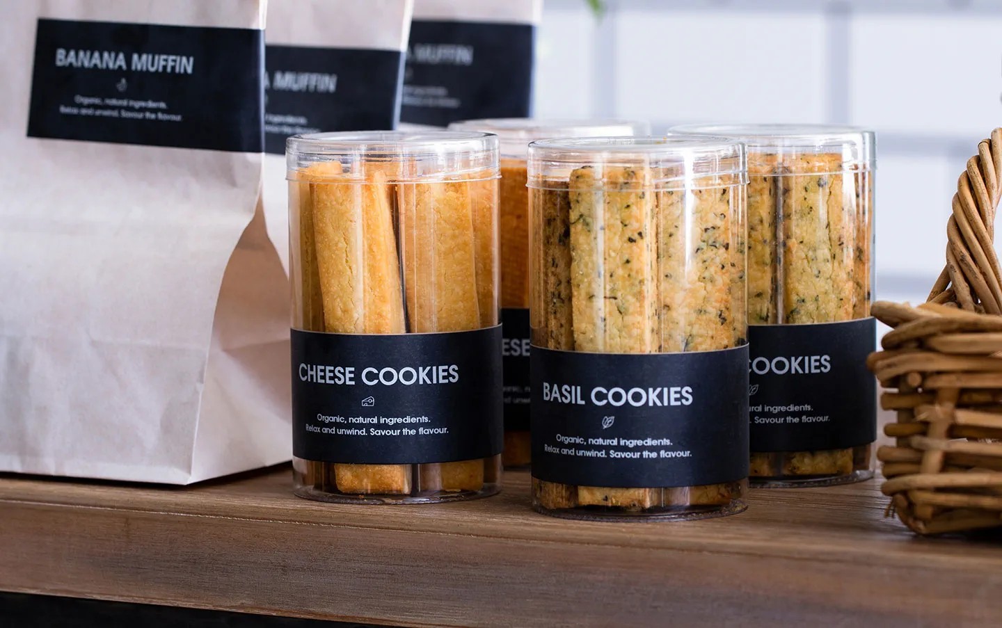 Brother PT-P910BT PTP910BTZ1 štítkovač.
Tlač odolných štítkov až do šírky 36 mm
Maximálna tlač o výške 32 mm
Rýchlosť tlače 20 mm/sec.
Rozlíšenie 360 dpi
Brother PT-P910BT ponúka vloženie textu, emotikonov, symbolov a rámčekov
Jednoduché nastavenie cez Bluetooth pripojenie
Tlačiareň s 100% pripojením smartfónov a tabletov s operačnými systémami iOS a Android
Automatický odstrih s možnosťou poloodstrihu.
Napájanie Interný Li-ion akumulátor (3,6 V / 1,870 mAh)

Balenie obsahuje: Štítkovač PT-P910BT, Li-ion akumulátor (integrovaný do tlačiarne), Páska TZE261 (36 mm čierna farba na bielom podklade, dĺžka 4 metre), USB kábel (USB-A na USB-C), Stručný návod na obsluhu
Chcete ZDARMA predĺžiť záruku na 3 roky?