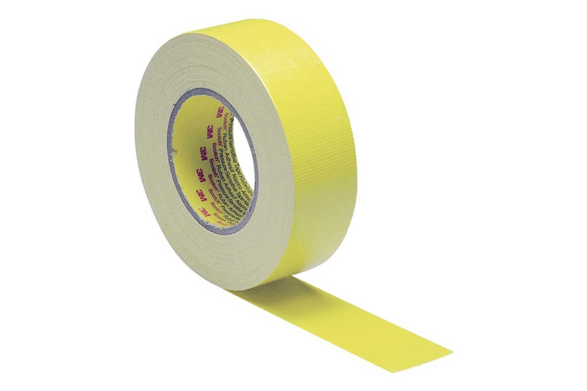 Levně 3M 399 Textilní páska pro porézní povrchy, žlutá, 44 mm x 50 m