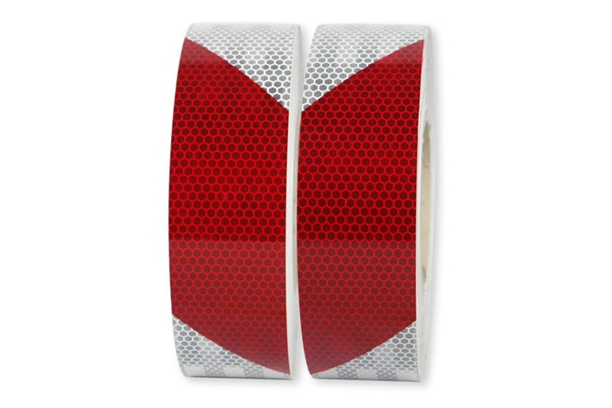 Levně 3M 823i Reflexní červeno-bílá páska, levostranná, šíře 50 mm