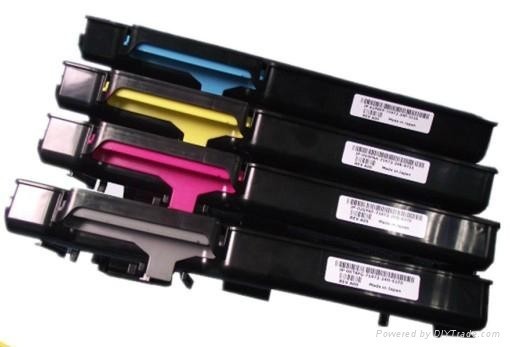Xerox 106R02236 čierny kompatibilný toner.
Nižšia cena kompatibilnej náplne pre tlačiarne Xerox v porovnaní s originálnou náplňou, ušetríte až 80% nákladov na tlač.


Tonerová kazeta pre tlačiarne Xerox vytlačí rovnaký počet strán ako originál pri zachovaní rovnakej kvality – ostré rysy, sýte farby.


Záruka Vašej spokojnosti.


Každý toner prechádza pri výrobe prísnou kontrolou kvality a je plne kompatibilný s vašou tlačiarňou.


Overené našimi klientmi z ČR aj z Európskej únie.


Kompatibilné tonery Xerox spĺňajú normu STMC, čo je celosvetovo uznávaná norma testovania kvality tlače a počtu vytlačených strán tonerovej kazety.


Naši dodávatelia sú preverení rokmi skúseností a vyrábajú produkty podľa normy ISO 9001 a ISO 14001. 

Existuje mnoho výrobcov kompatibilných náplní, ale kvalita môže byť odlišná.