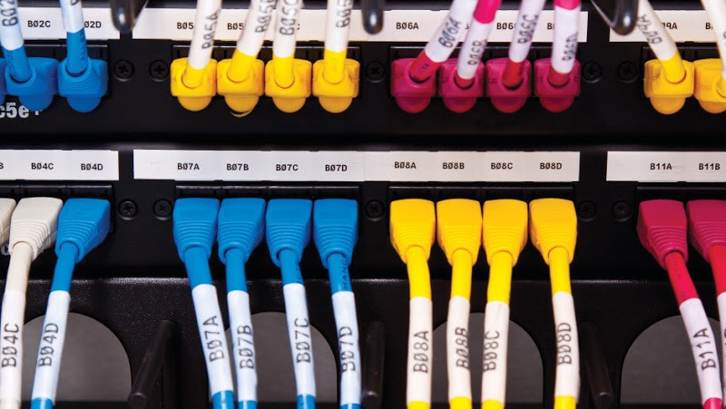 Biovin K900 popisovač bužírok.
Tlač na bužírky o priemere až 6.0 mm
Tlač na samolepiace štítky o šírke 6, 9 a 12 mm
Rozlíšenie 300 dpi
Rýchlosť tlače 25 mm/s
LCD displej - 14 znakov, 2 riadky
Termotransferová tlač
Tlač automatických číselných radov alebo alfanumerických
Vnútorná pamäť 1GB (až 128 súborov)
Tlačová pamäť až 1000 znakov
Pripojenie k počítaču pomocou USB portu
Prevádzkové podmienky 15 - 35°C
Automatický nástrih bužírky/štítkov
Manuálny koncový odrez

Balenie obsahuje: popisovač bužírok Biovin K900, kufrík, softvér, USB kábel, adaptér, farbiaca páska a štítková páska.