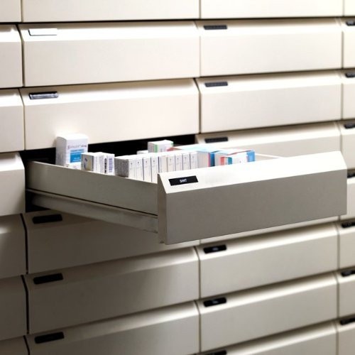 Dymo LabelManager 500TS S0946430 štítkovač.
 
Môžete si vybrať z najširší sortiment pások na trhu.
 
Vlastnosti tlačiarne štítkov Dymo LabelManager 500TS:

Tlač odolných štítkov so šírkou až 24 mm.
Rozlíšenie 300 dpi - tlač grafiky, čiarových kódov alebo log
Veľký moderný dotykový displej - jednoduché ovládanie
Jednoduché ovládanie klávesnice - klávesnica QWERTY
Možnosť zadávať do štítkov údaje z externej databázy
Pripojenie k počítaču cez USB port
Zdieľanie tlačiarne bez straty nastavení - ukladanie nastavení, údajov a štítkov pre 5 rôznych používateľov
Pamäť až na 500 štítkov
Profesionálny softvér na štítkovanie Dymo Label - zadarmo
Automatická rezačka pásky
Napájanie pomocou dobíjateľnej batérie - podobne ako pri mobilných telefónoch

 
Balenie obsahuje: Tlačiareň štítkov Dymo LabelManager 500TS, kábel USB, softvér Dymo Label professional, jednu pásku D1.
Rovnaké ako S0946410.
