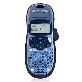 Dymo LetraTag Razor LT-100H S0883990, modrá, tlačiareň samolepiacich štítkov.
Tlač odolných štítkov až do šírky 12 mm
Veľký grafický displej
Pamäť posledných 9 štítkov
Klávesy pre jednoduchý prístup k pokročilým funkciám
200 bežných znakov + 195 špeciálnych znakov
Možnosť viacerých štýlov písma, tučné písmo, podčiarknutie, nastavenie veľkosti textu
Popisovač LetraTag Razor LT-100H umožňuje presný náhľad tlače
Automatické vypnutie - pre úsporu energie
Ručný odstrih pásky
Napájanie pomocou 4xAA batérií

  Balenie obsahuje: Štítkovač Dymo LetraTag Razor LT-100H