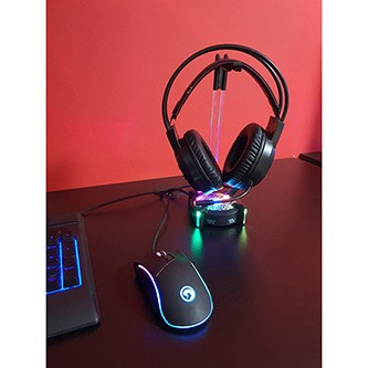 Marvo CM305 CM305 CZ/SK, RGB sada klávesnice s herní myší a sluchátky, CZ/SK, herní, membránová typ drátová (USB), černá, RGB podsvícená.
Super kombinácia produktov, ktoré potrebuje každý hráč v modernom poňatí s RGB podsvietením.

Herná klávesnica
- CZ/SK rozloženie kláves
- multimediálne klávesy na ovládanie media playera, spustenie e-mailu, spustenie internetu, kalkulačka atď.
- antighosting pre 26 kláves
- podpora zápästia
- možnosť nahrania vlastného módu podsvietenia
- ovládanie intenzity podsvietenia
- ovládanie rýchlosti efektu podsvietenia

Špecifikácie
Počet kláves: 114
Switche: membránové
Životnosť kláves: až 10 mil.
Dĺžka trasy klávesy: 3.6 ± 0.2 mm
Sila stlačenia: 52 ± 7 g
Podsvietenie: RGB
Pripojenie: USB 2.0
Dĺžka kábla: 1.5 m
Rozmery: 461 x 198 x 37 mm

Herná myš
- programovateľné tlačidlá
- štruktúrované bočné strany myši proti kĺzaniu
- pogumované koliesko pre presnú kontrolu
- tlačidlo pre zmenu módu podsvietenia

Špecifikácie
Senzor: optický
DPI: 800/1600/2400/3200/4000/4800 (cez softvér až 6400)
Počet tlačidiel: 7 (programovateľných)
Životnosť tlačidiel: 5 mil.
Podsvietenie: RGB
Pripojenie: USB 2.0
Dĺžka kábla: 1.6 m
Rozmery: 131 x 70 x 42 mm

7.1 herné slúchadlá- softvér - uzavretý dizajn - nastaviteľný sklon mikrofónu
- nastaviteľná čelenka

Špecifikácie
Zvuk: 7.1 virtuálny surround
Frekvenčný rozsah: 20 - 20 000 Hz
Priemer reproduktora: 50 mm
Citlivosť: 105 ± 3 dB
Podsvietenie: rainbow
Impedancia: 32 Ohm
Typ mikrofónu: všesmerový
Veľkosť mikrofónu: 4 x 1.5 mm
Citlivosť mikrofónu: -42 dB
Pripojenie: USBDĺžka kábla: 2.1 m      Video: AdisBak - Herný set pre nenáročných | RECENZIA  